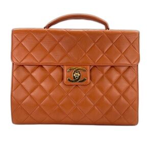 CHANEL Matelassé handbag, orange
